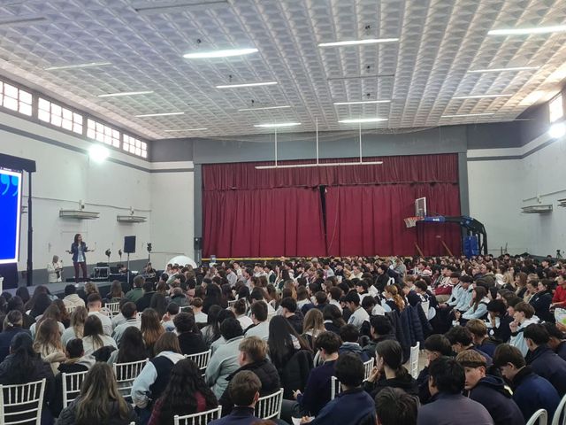 Melina Jajamovich se sumó al aniversario de la Lehmann con una propuesta para más de 550 estudiantes