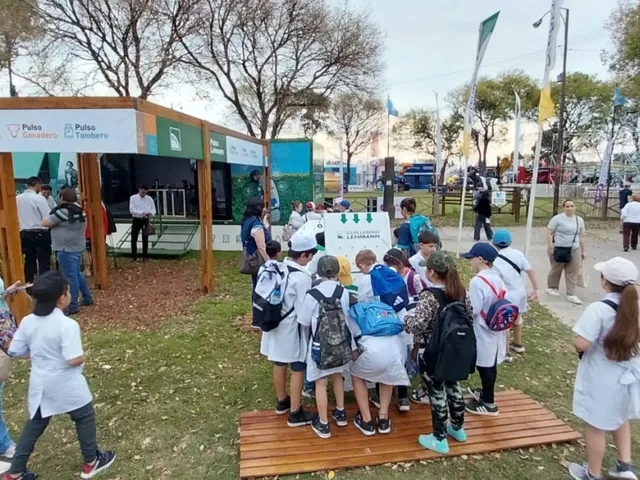 CHARLAS, REMATES Y ENCUENTROS MARCARON LA 118ª EXPO RURAL RAFAELA